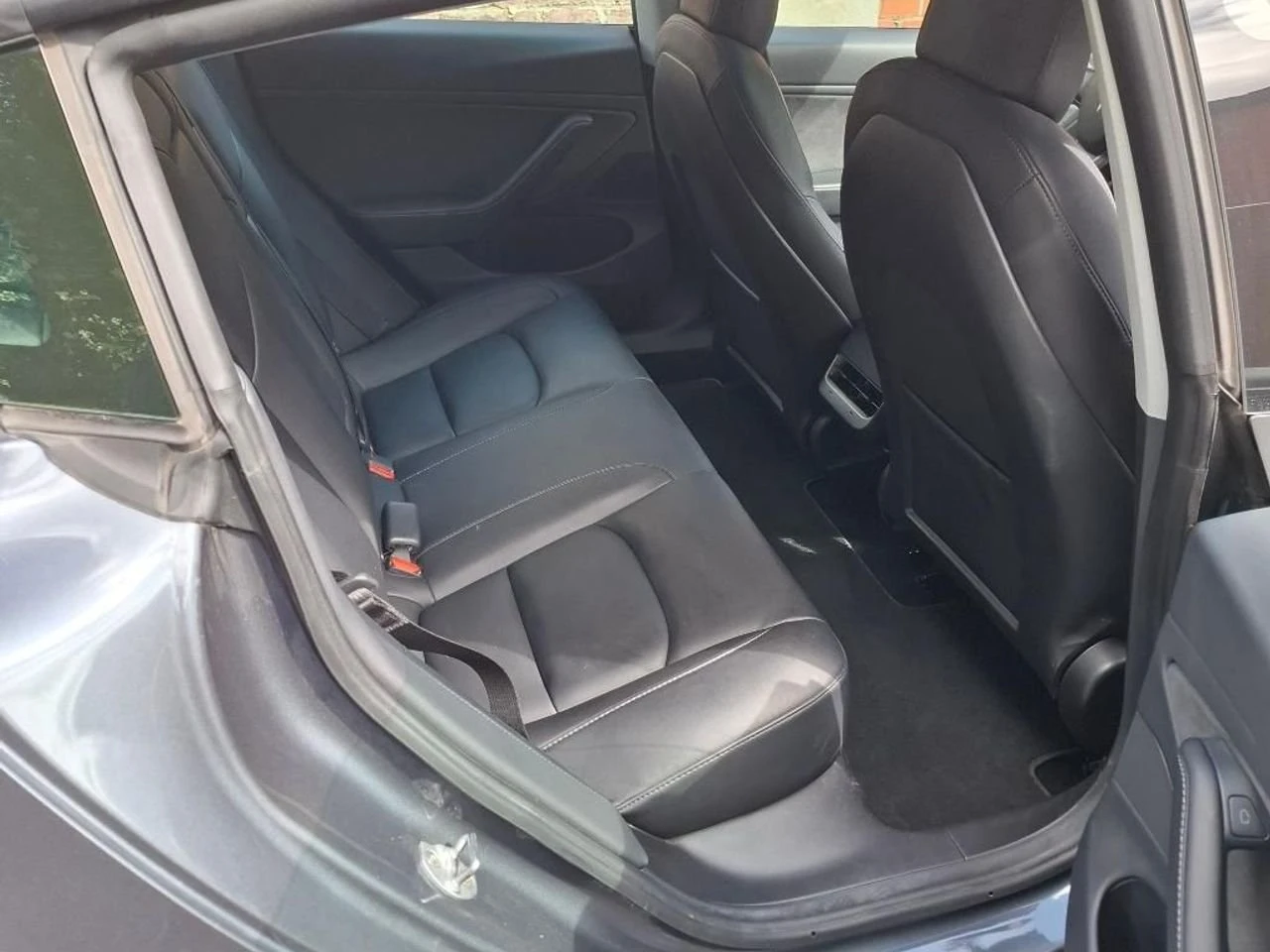 Tesla Model 3 Facelift Long Range 4x4 - изображение 10