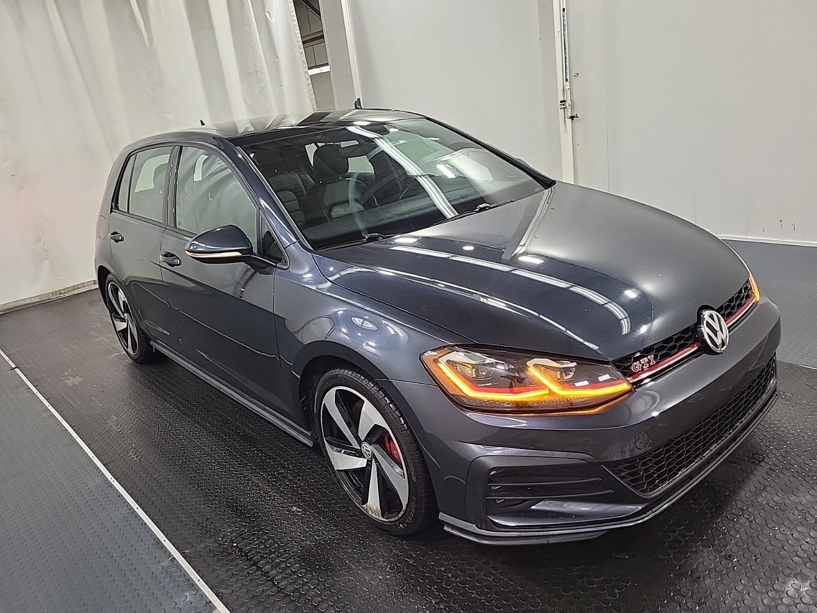 VW Golf GTI �������* * CARFAX * * ���� ������ * *  | Mobile.bg � ����������� 2