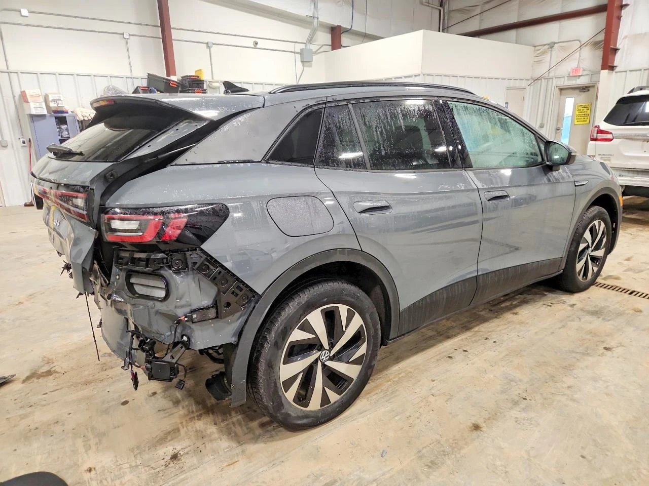 VW ID.4 PRO, снимка 4 - Автомобили и джипове - 54097208