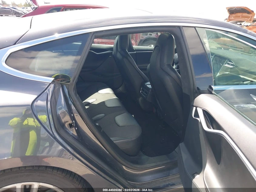 Tesla Model S AWD 85D, снимка 8 - Автомобили и джипове - 54169706