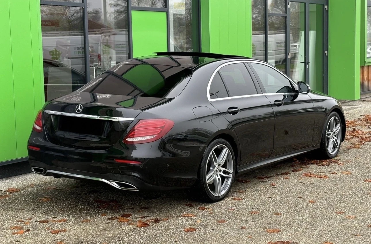 Mercedes-Benz E 200 AMG, снимка 2 - Автомобили и джипове - 54527175
