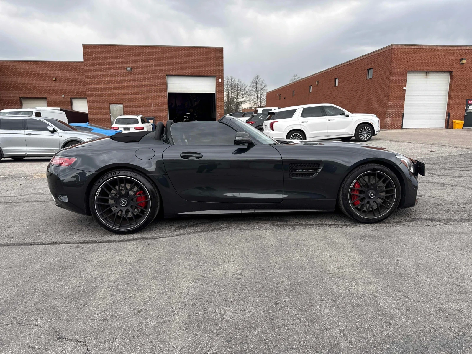 Mercedes-Benz AMG GT C CARFAX * АВТОКРЕДИТ * ПРОГНОЗНА ЦЕНА ДО БГ, снимка 3 - Автомобили и джипове - 54494317