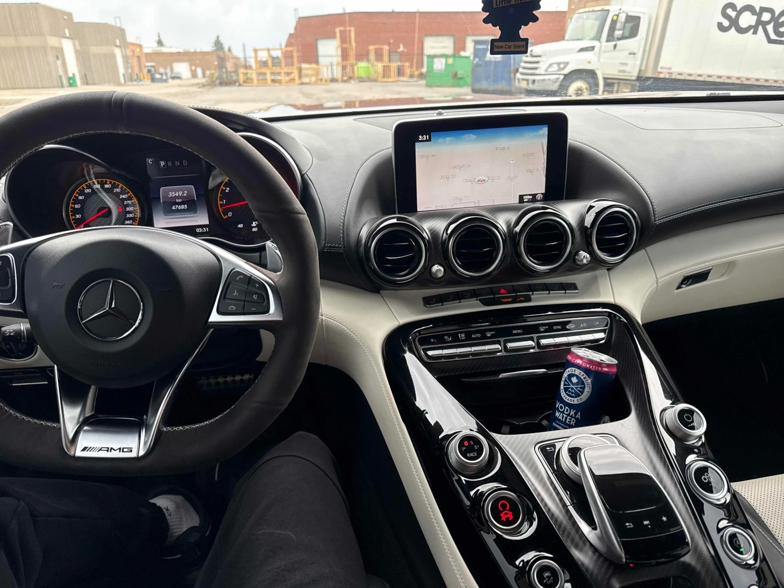 Mercedes-Benz AMG GT C CARFAX * АВТОКРЕДИТ * ПРОГНОЗНА ЦЕНА ДО БГ, снимка 7 - Автомобили и джипове - 54494317