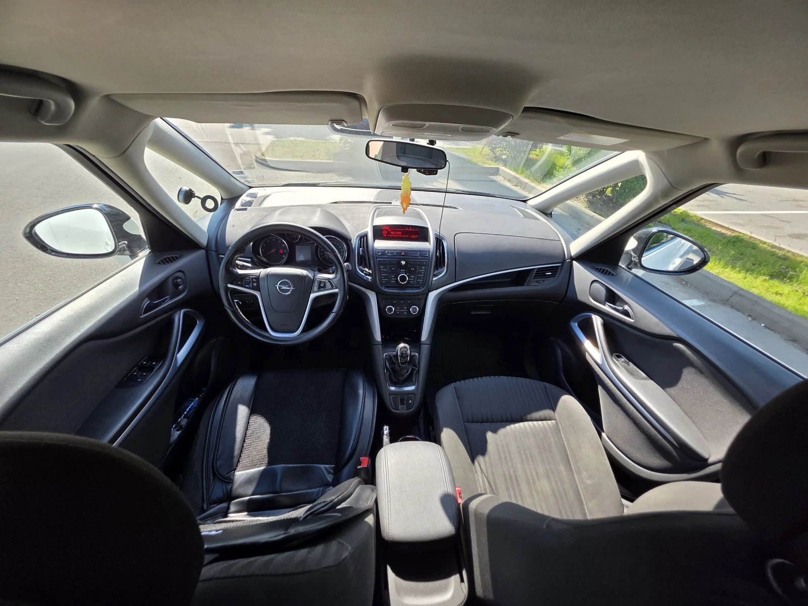 Opel Zafira C TOURER 1.6 EcoM Turbo, снимка 9 - Автомобили и джипове - 54683349