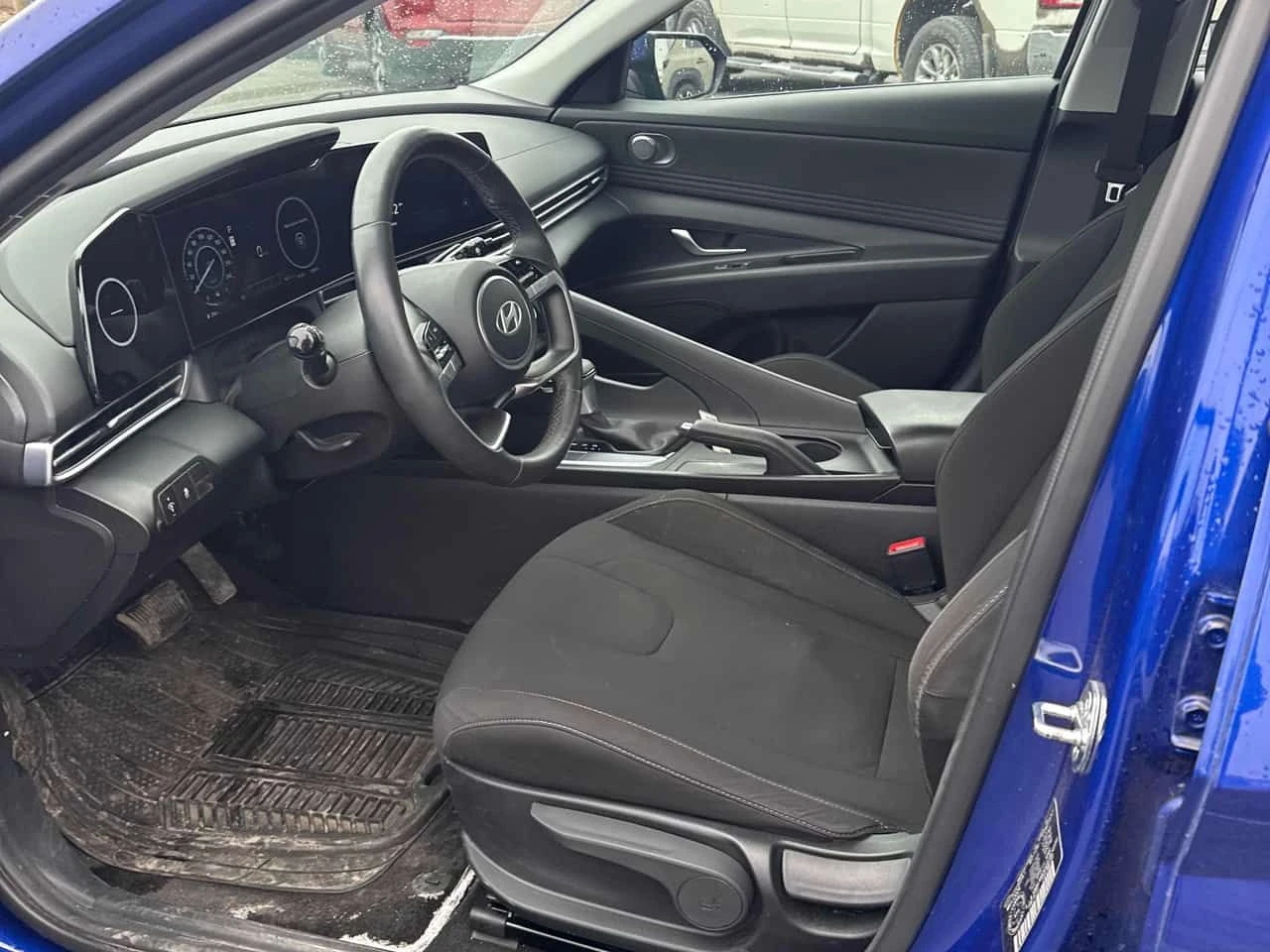 Hyundai Elantra * CARFAX * БЕЗ ПЪРВОНАЧАЛНА ВНОСКА, снимка 5 - Автомобили и джипове - 54891158