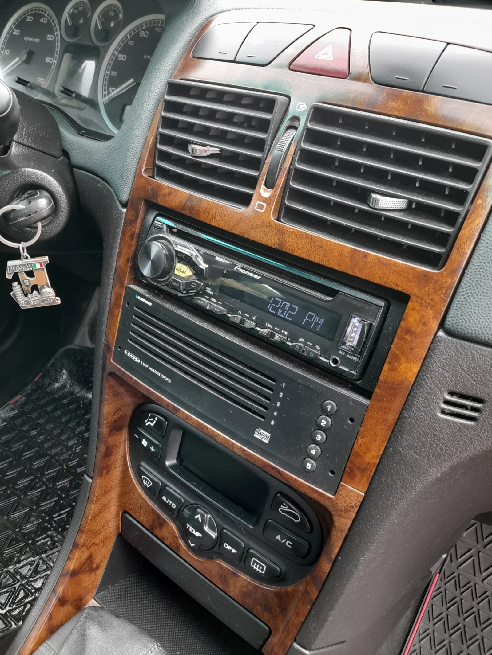 Peugeot 307, снимка 5 - Автомобили и джипове - 55007837