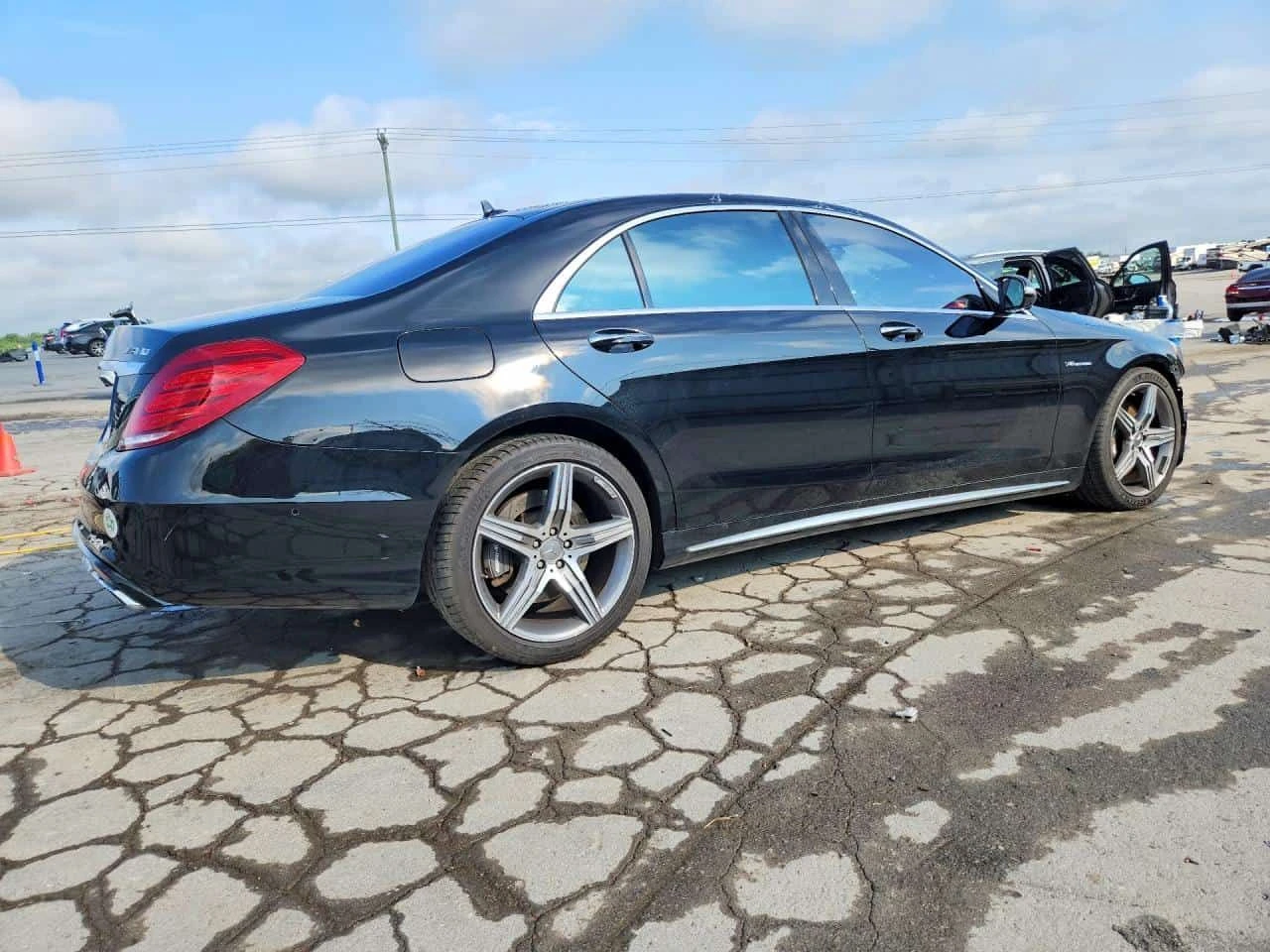 Mercedes-Benz S 63 AMG CARFAX / ЦЕНА ДО БЪЛГАРИЯ , снимка 3 - Автомобили и джипове - 55505805