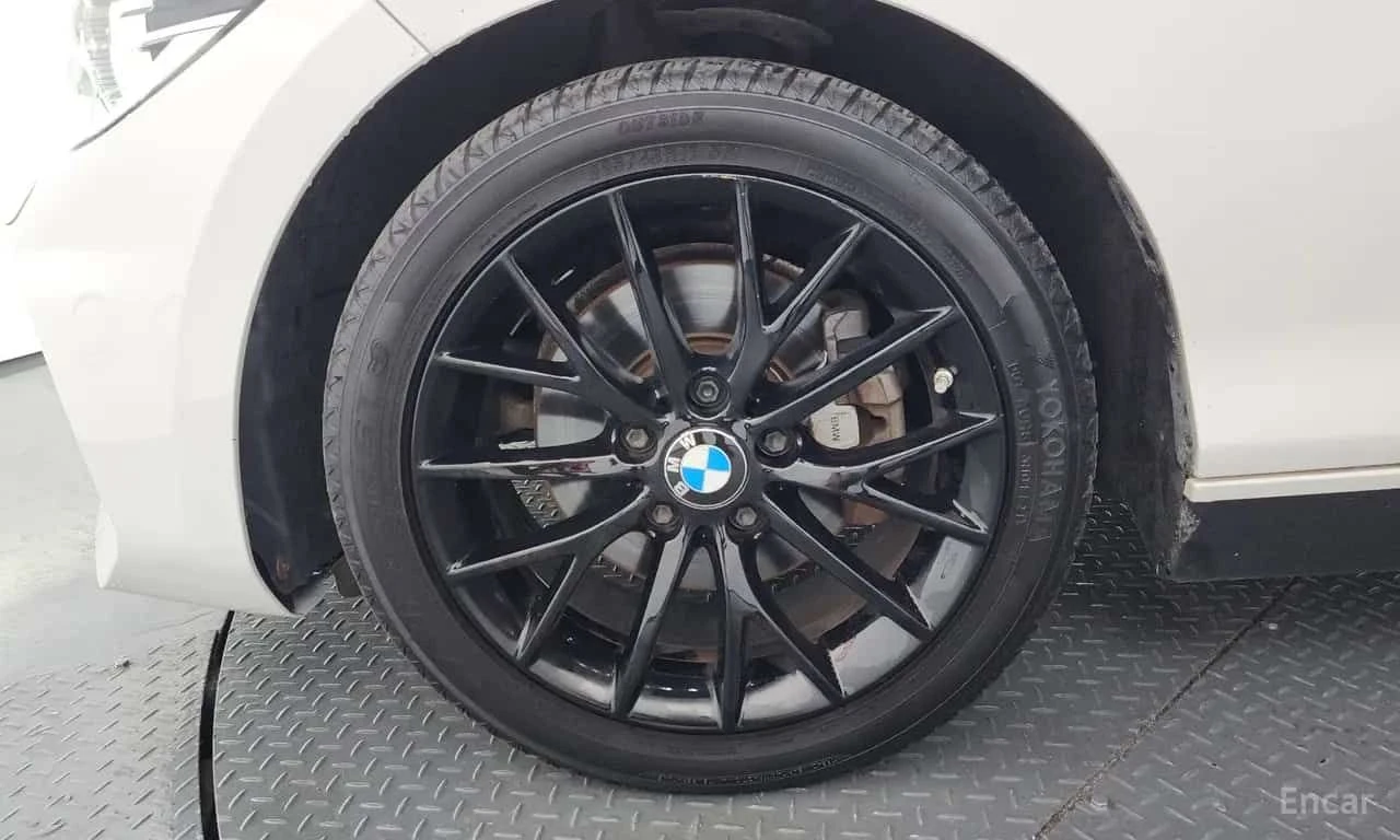 BMW 118 * 118d Sport 5Door * М ПАКЕТ * , снимка 5 - Автомобили и джипове - 55558910