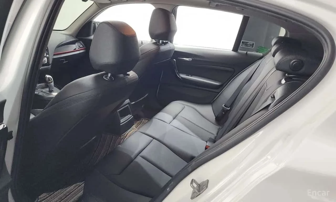 BMW 118 * 118d Sport 5Door * М ПАКЕТ * , снимка 12 - Автомобили и джипове - 55558910
