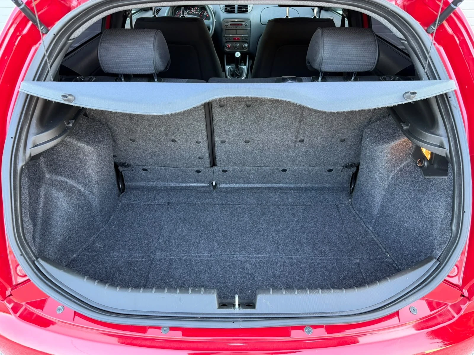 Alfa Romeo 147 1.6I TWIN SPARK KLIMATIK ЛИЗИНГ!!!, снимка 11 - Автомобили и джипове - 55589857