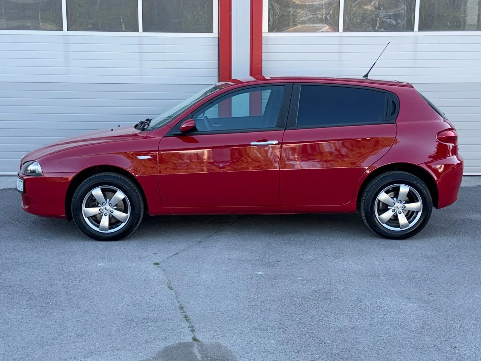 Alfa Romeo 147 1.6I TWIN SPARK KLIMATIK ЛИЗИНГ!!!, снимка 6 - Автомобили и джипове - 55589857