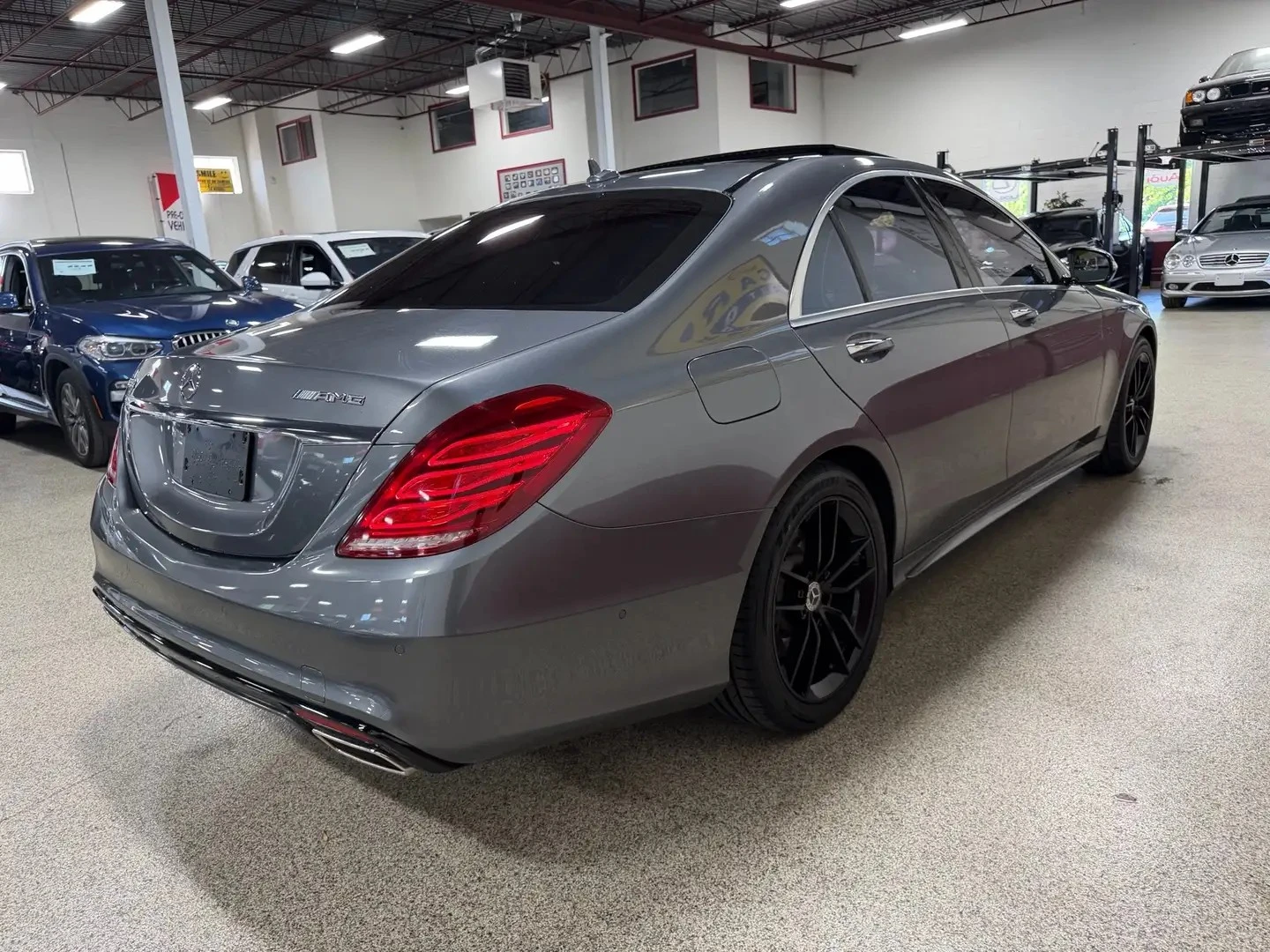 Mercedes-Benz S 550 4MATIC AMG PKG ЦЕНА ДО БЪЛГАРИЯ АВТОКРЕДИТ, снимка 4 - Автомобили и джипове - 55970592