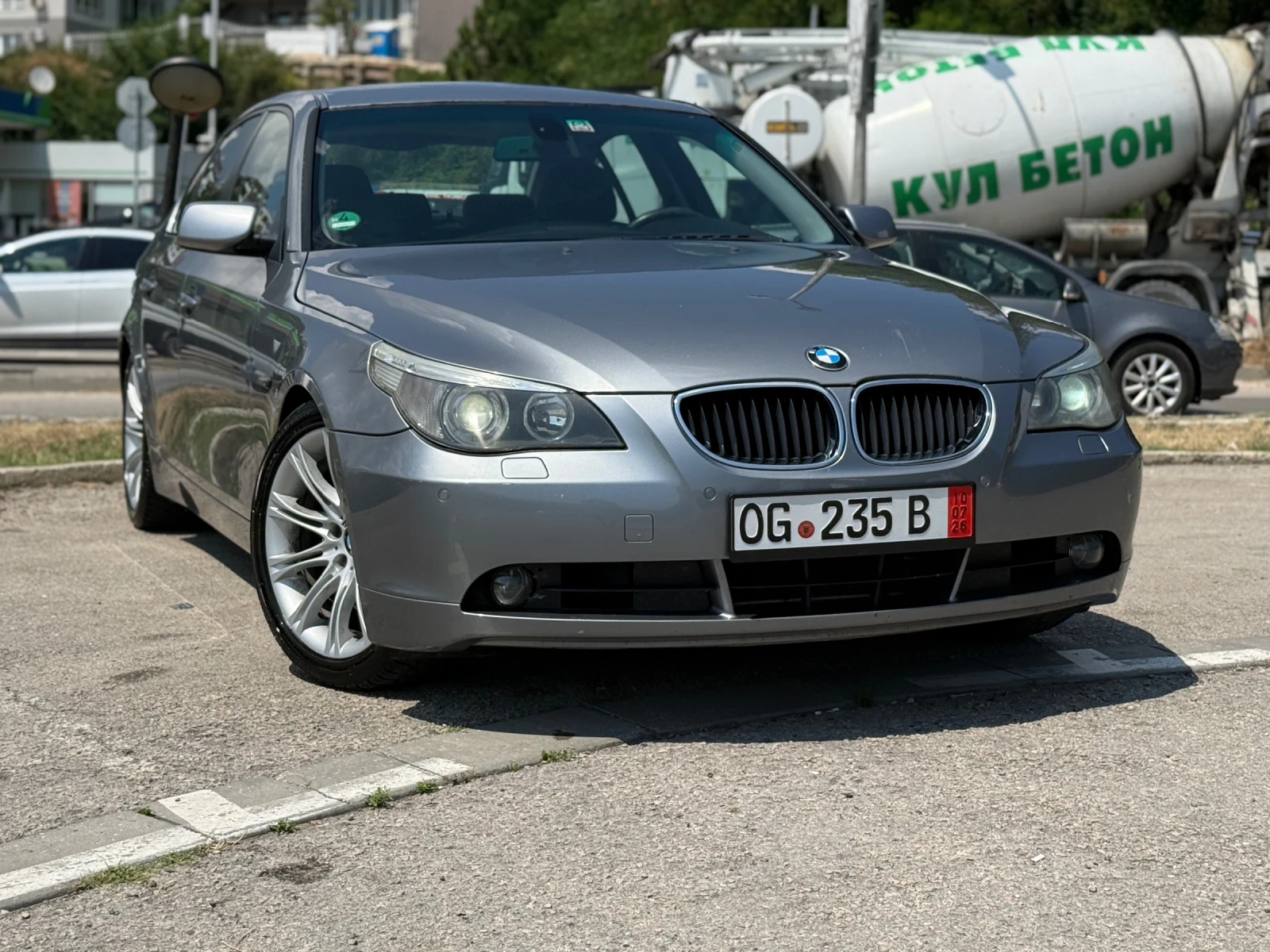 BMW 525