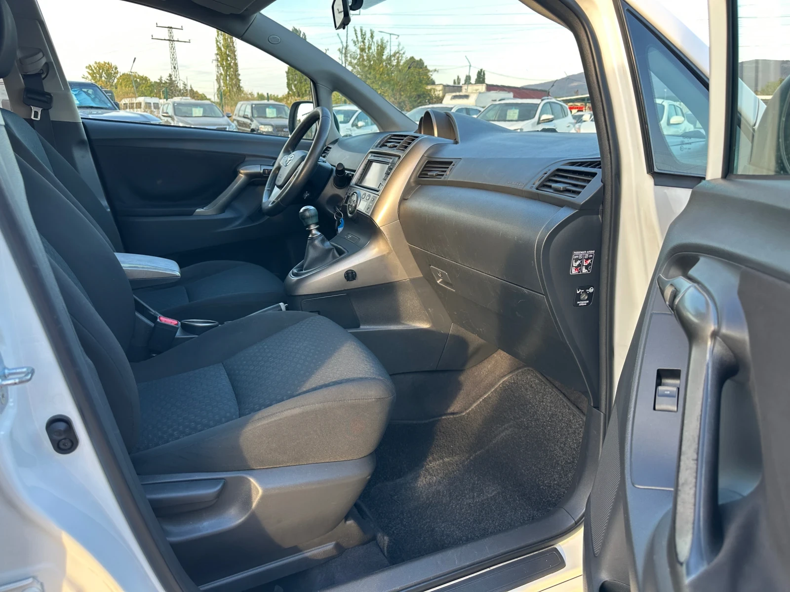 Toyota Verso 1.8-����-�����-�����-���-1�-��������! | Mobile.bg � ����������� 11