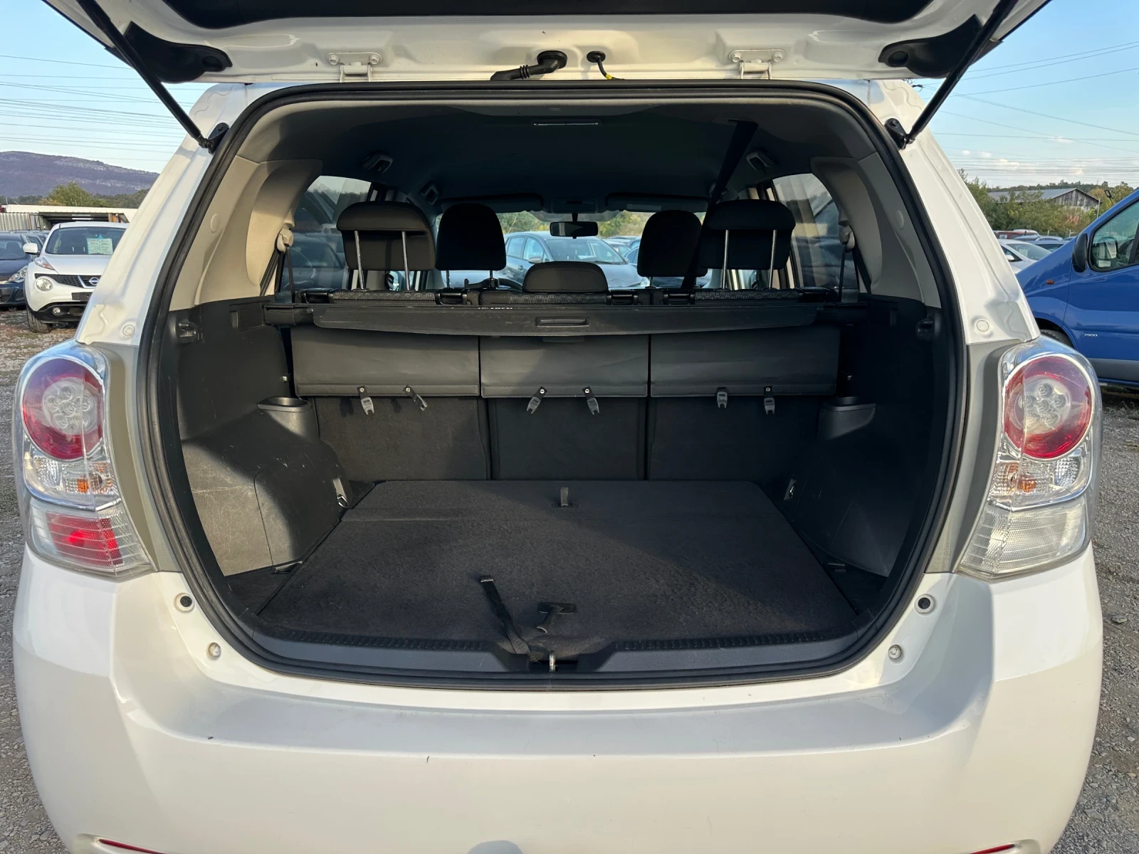 Toyota Verso 1.8-����-�����-�����-���-1�-��������! | Mobile.bg � ����������� 14