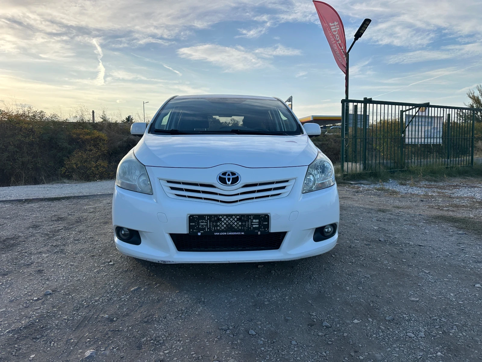 Toyota Verso 1.8-����-�����-�����-���-1�-��������! | Mobile.bg � ����������� 8