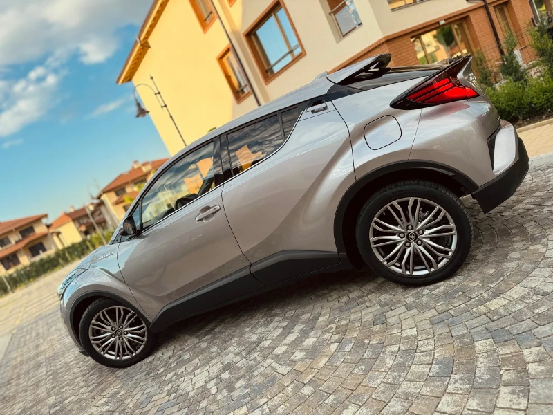 Toyota C-HR [ ГАРАНЦИОННА ] / Classy / Пълна сервизна история , снимка 8 - Автомобили и джипове - 51918374