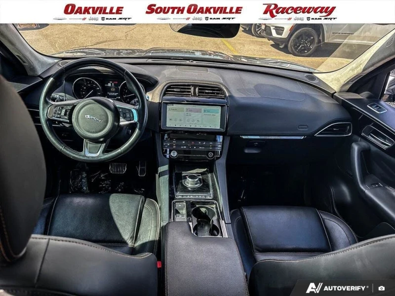Jaguar F-PACE Prestige ПОДГРЕВ* CAM* PANO* , снимка 11 - Автомобили и джипове - 52645484