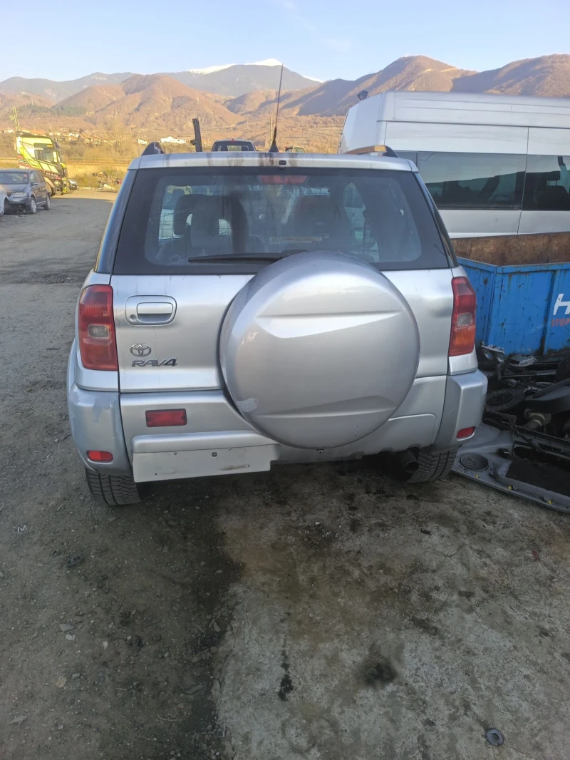 Toyota Rav4, снимка 3 - Автомобили и джипове - 52832330