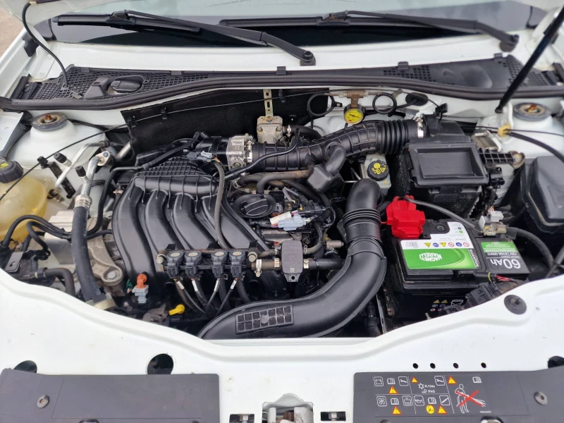 Dacia Duster 1.6i 114k.c UNIKAT ITALIA EURO 6B , снимка 14 - Автомобили и джипове - 53099981