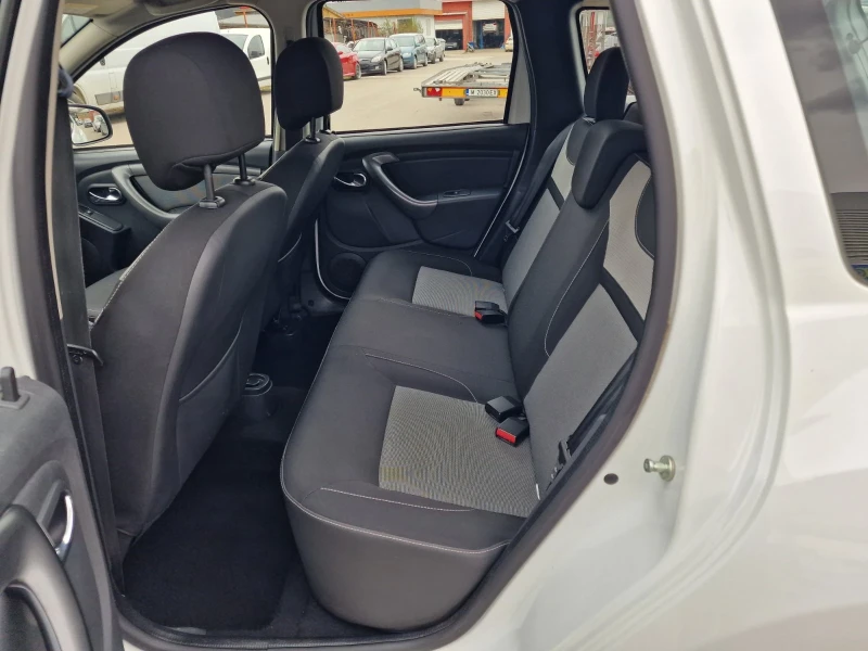 Dacia Duster 1.6i 114k.c UNIKAT ITALIA EURO 6B , снимка 9 - Автомобили и джипове - 53099981