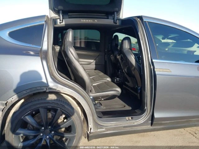 Tesla Model X 90D AWD, снимка 11 - Автомобили и джипове - 55107186