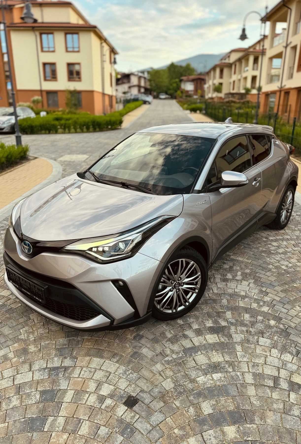 Toyota C-HR [  ] / Classy /     | Mobile.bg   1