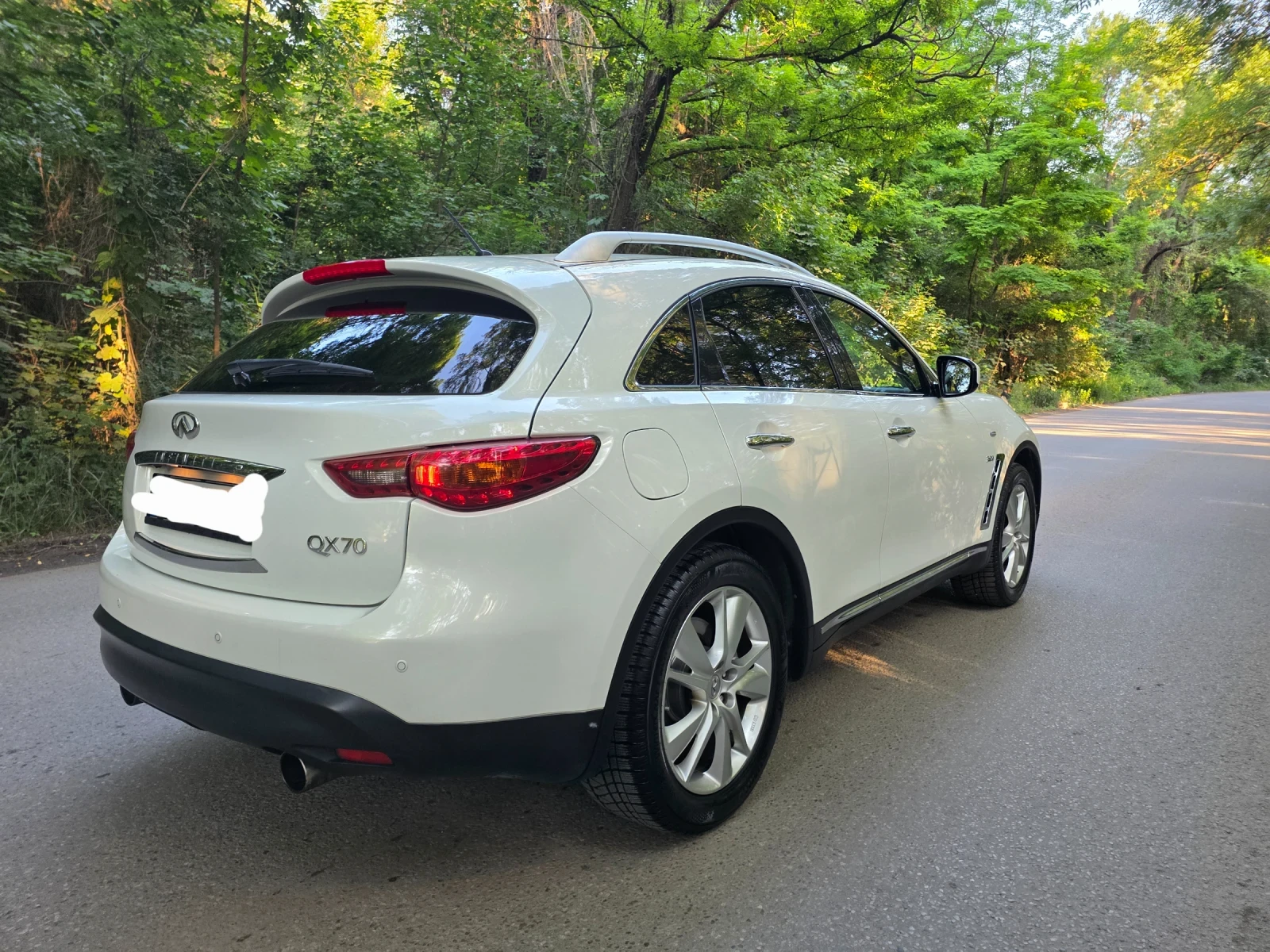 Infiniti QX70 3.0d - изображение 7