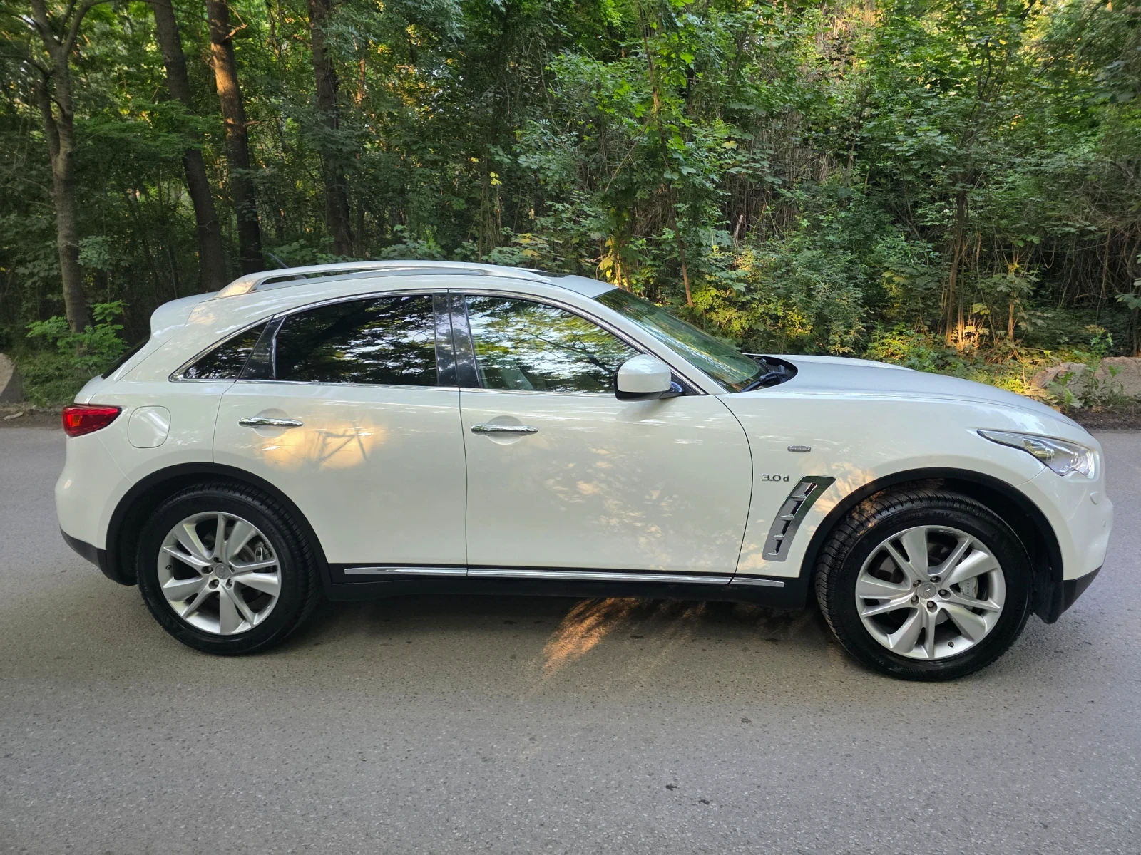 Infiniti QX70 3.0d - изображение 5