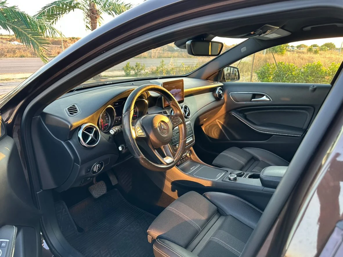 Mercedes-Benz GLA 200  - изображение 6