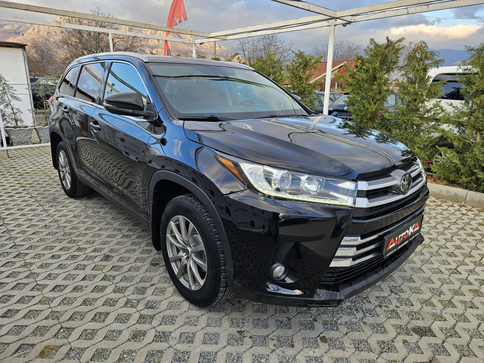 Toyota Highlander 3.5i-297кс= 4X4= 8MECTA= ДИСТРОНИК= КАМЕРА - изображение 2
