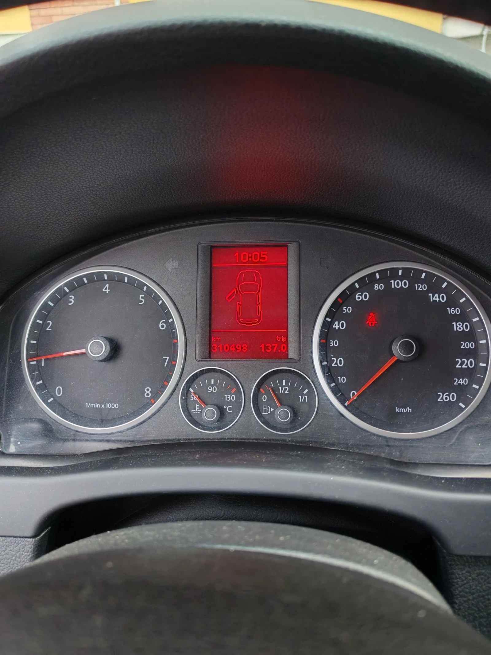 VW Tiguan 1.4 tfsi - изображение 10