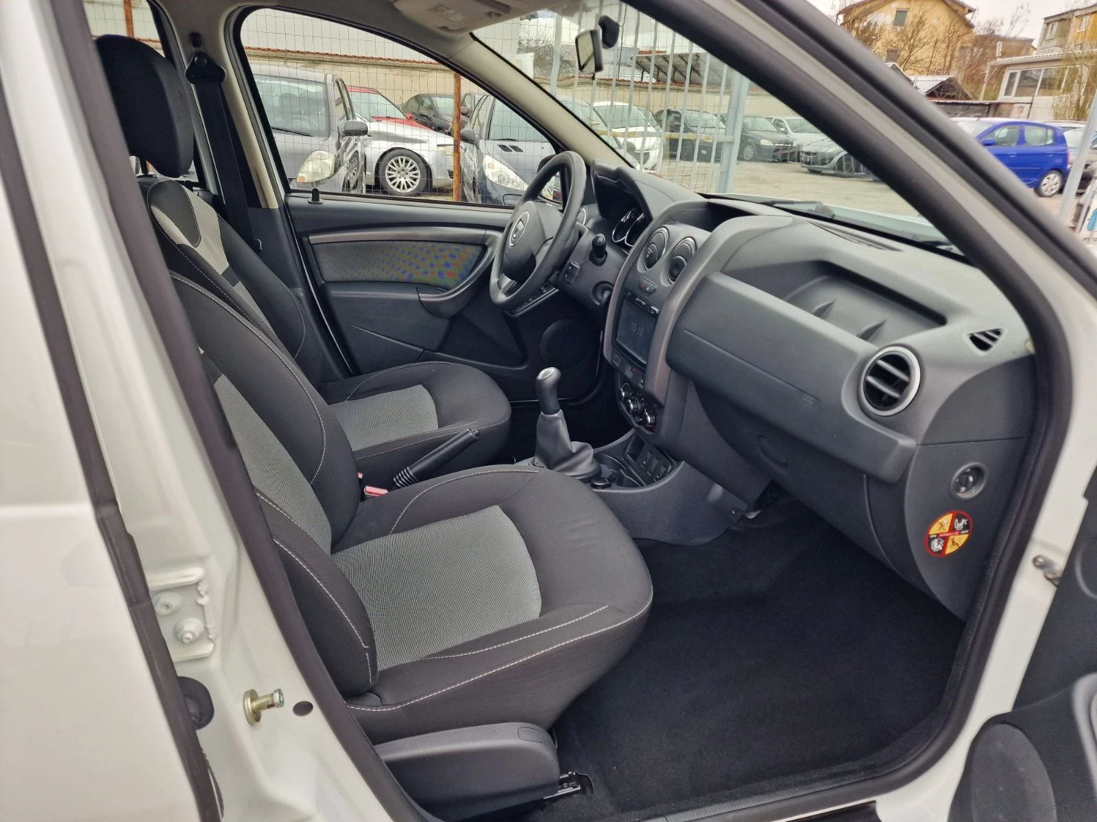 Dacia Duster 1.6i 114k.c UNIKAT ITALIA EURO 6B  - изображение 8
