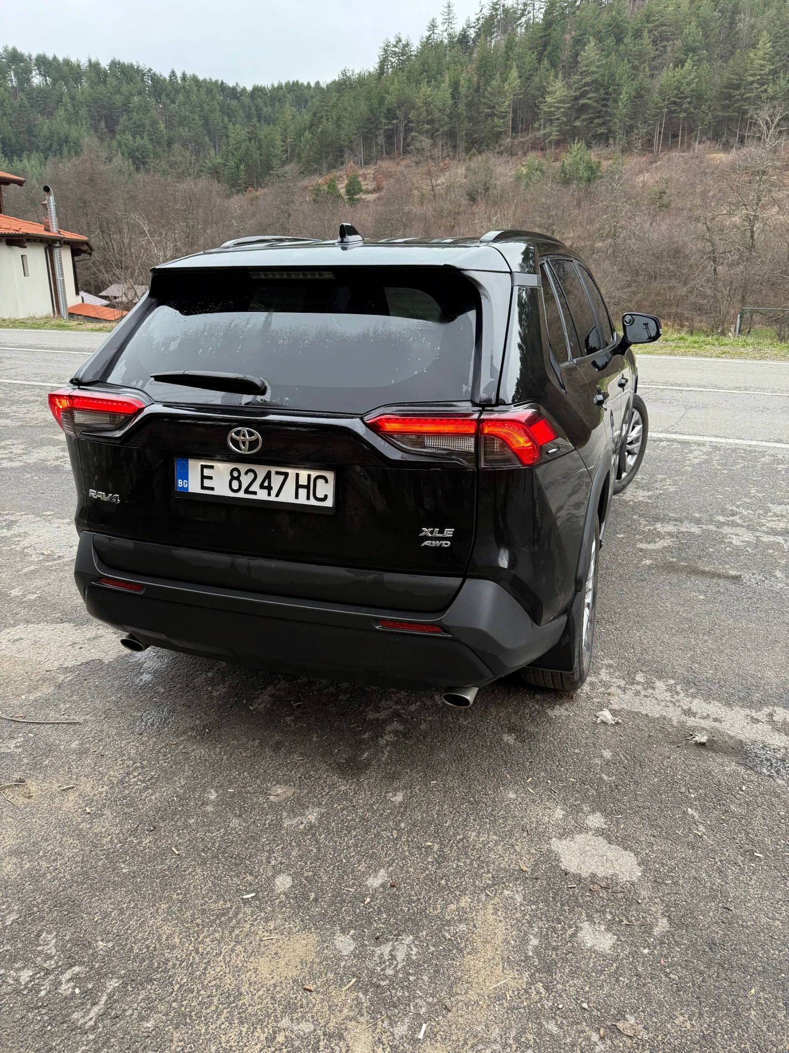 Toyota Rav4 XLE, снимка 4 - Автомобили и джипове - 53904470