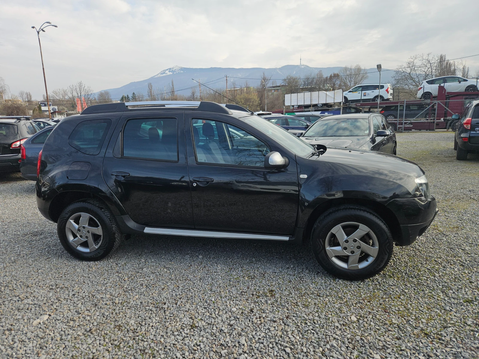 Dacia Duster 1.6/4x4, снимка 4 - Автомобили и джипове - 54041895