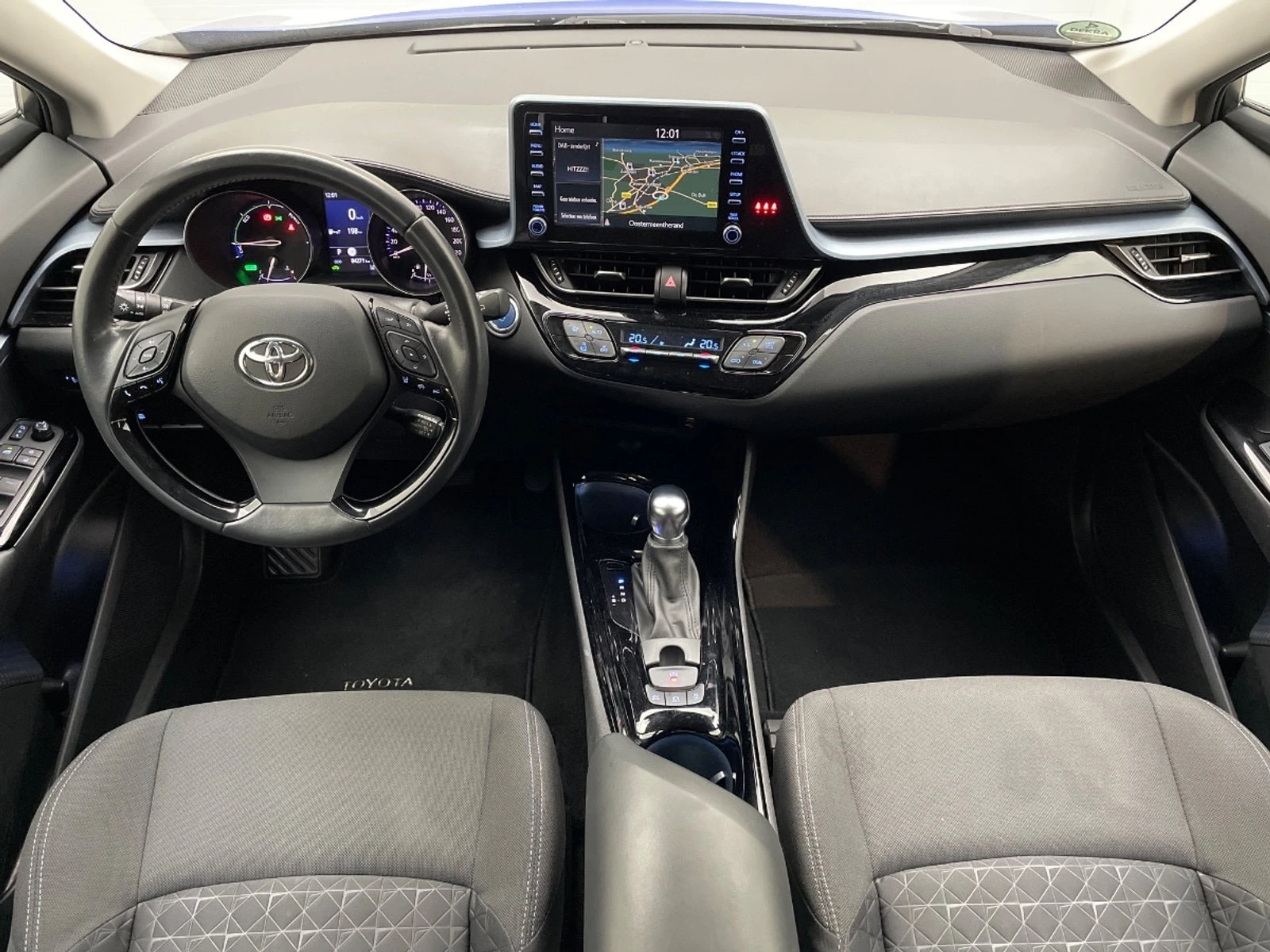 Toyota C-HR 2.0 Dynamic, снимка 5 - Автомобили и джипове - 54191444