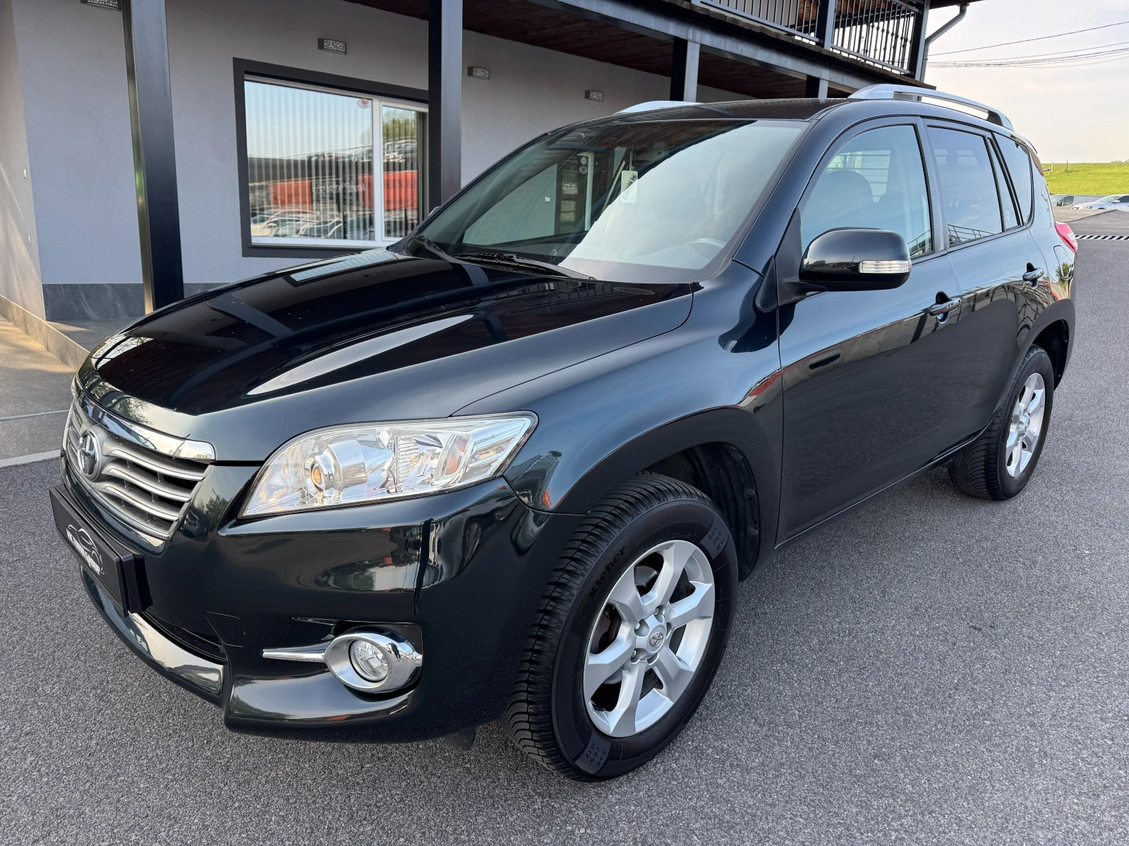 Toyota Rav4 2.2 D-4D  * LUXURY* * КОЖА* * 4X4*  * НОВ ВНОС* 