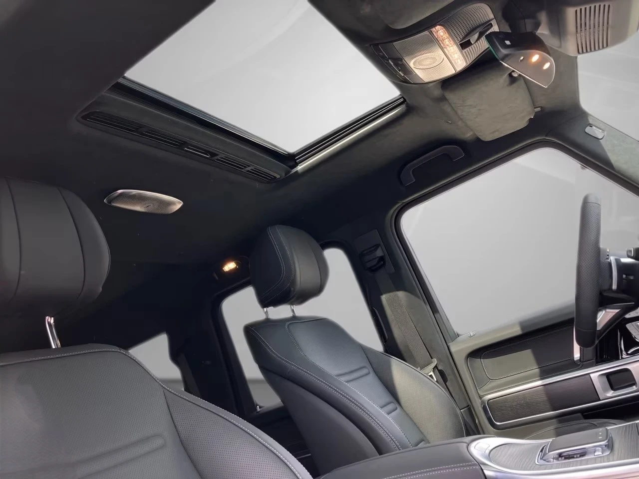 Mercedes-Benz G 500 AMG / 4 MATIC / FACELIFT / BURM / 360/ PANO/ NIGHT, снимка 16 - Автомобили и джипове - 55184029