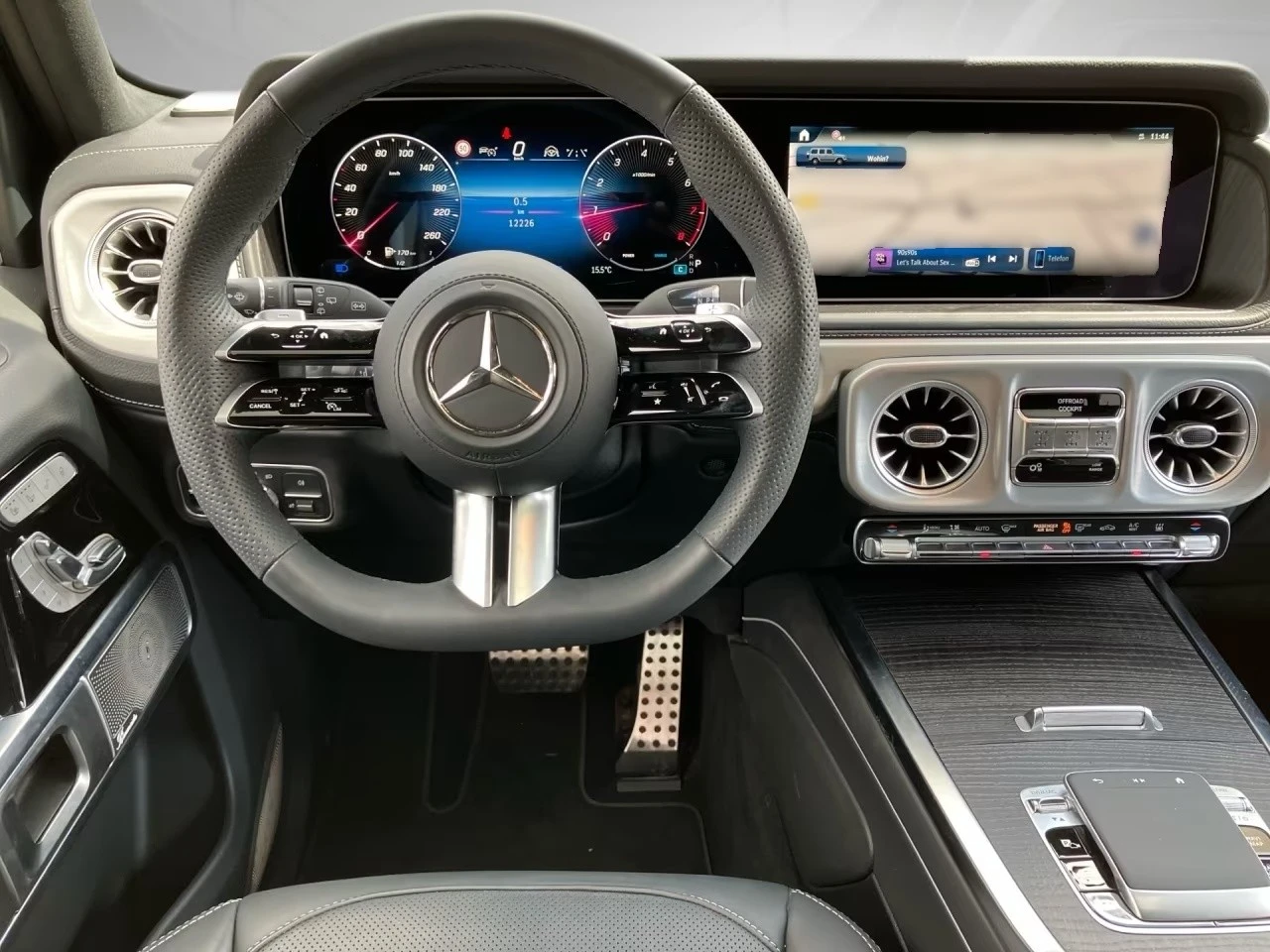 Mercedes-Benz G 500 AMG / 4 MATIC / FACELIFT / BURM / 360/ PANO/ NIGHT, снимка 11 - Автомобили и джипове - 55184029