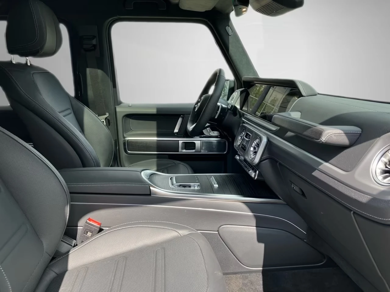 Mercedes-Benz G 500 AMG / 4 MATIC / FACELIFT / BURM / 360/ PANO/ NIGHT, снимка 15 - Автомобили и джипове - 55184029