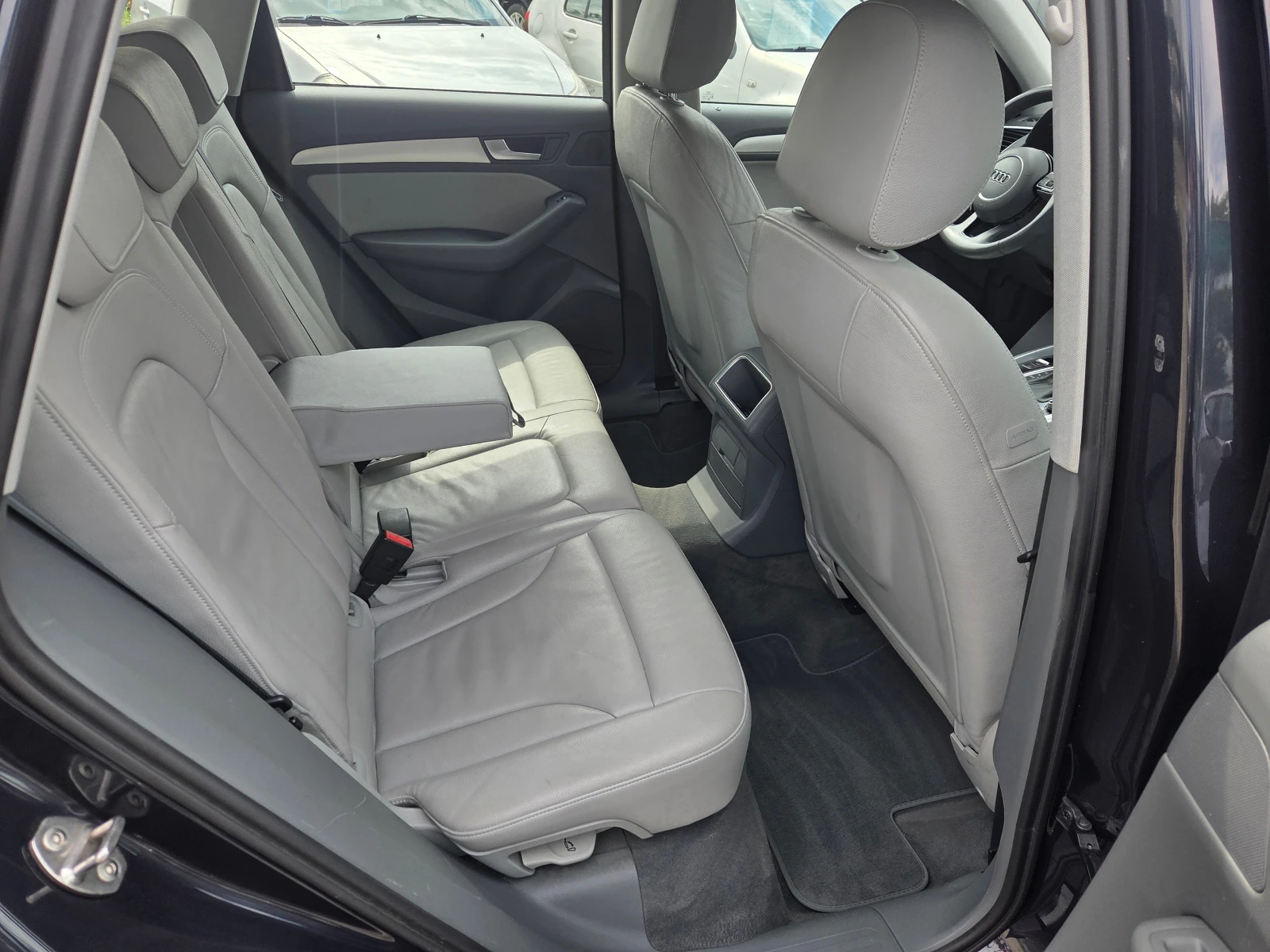Audi Q5 3.0 tdi/TOP/QUATTRO, снимка 10 - Автомобили и джипове - 55373472