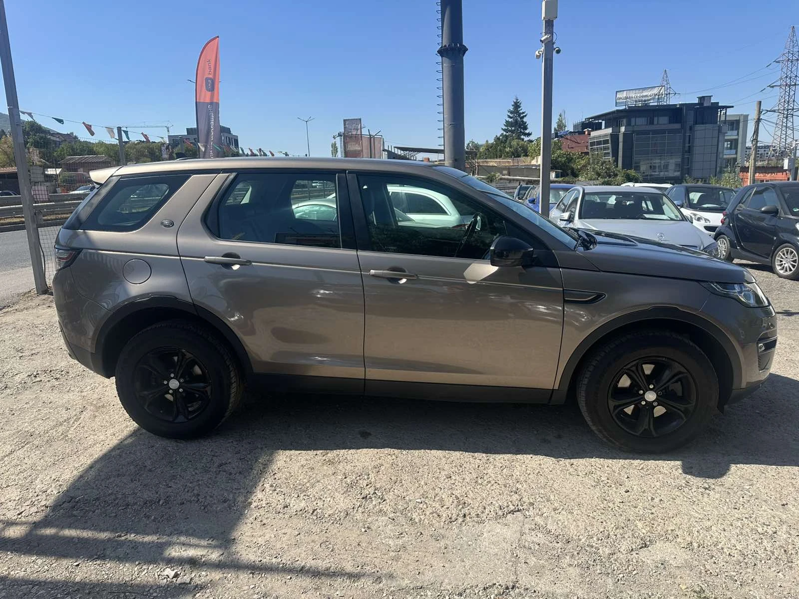 Land Rover Discovery Sport 2.0TD4  4X4, снимка 7 - Автомобили и джипове - 55989928
