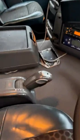 Volvo Fm 8x4  ЗЪРНОВОЗ , снимка 15