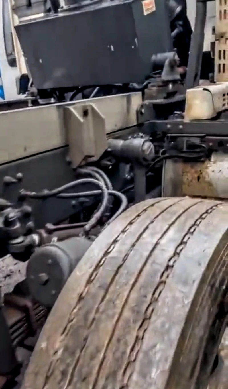 Volvo Fm 8x4  ЗЪРНОВОЗ , снимка 10 - Камиони - 53127644