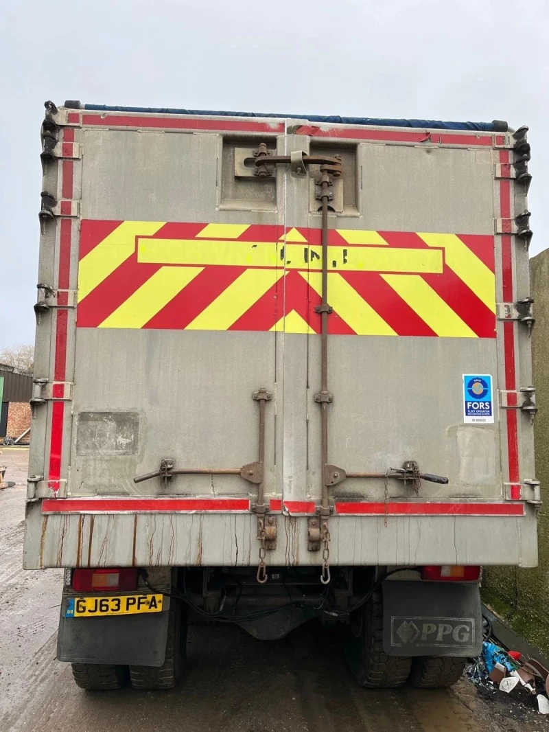 Volvo Fm 8x4  ЗЪРНОВОЗ , снимка 3 - Камиони - 53127644