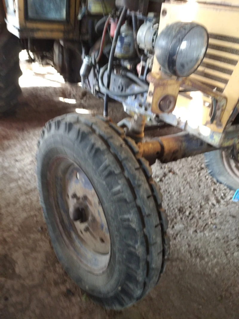 Трактор Болгар Tk 80, снимка 3 - Селскостопанска техника - 52516139