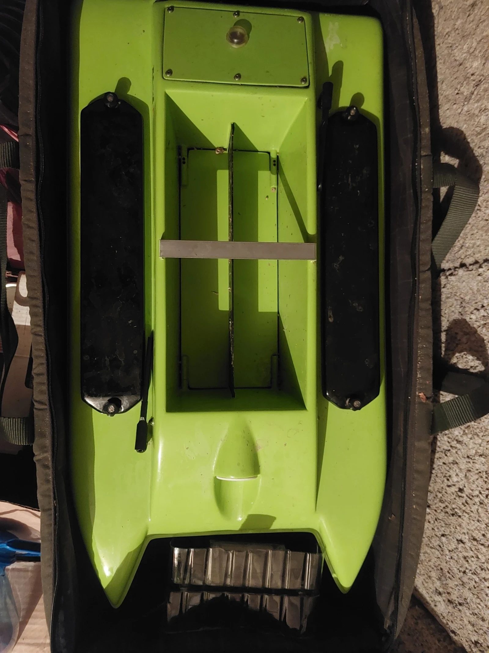 Лодка Собствено производство Лодка за захранка - изображение 7