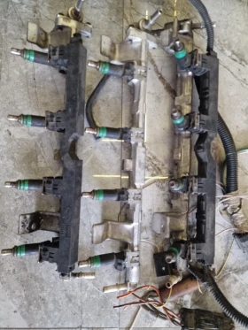 9F593 дюза бензин FORD MAZDA , снимка 2 - Части - 53429253