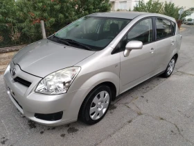 Toyota Corolla verso Газов инжекцион , снимка 1