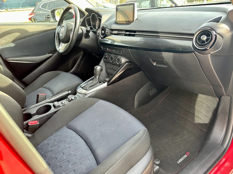 Mazda 2  1.5i16V Skyactiv-G Revol.Drive90PS реал.61900км, снимка 7 - Автомобили и джипове - 47465607